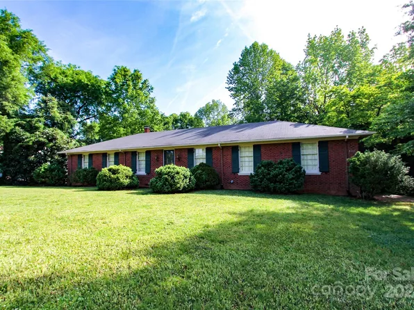 400 Shinn Cir, Norwood, NC 28128