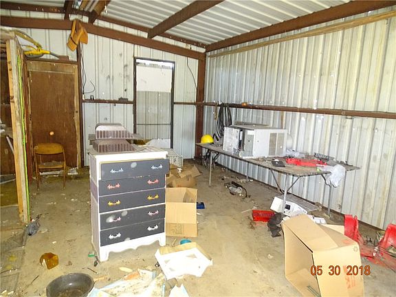 3rd image of 1439 County Road 305