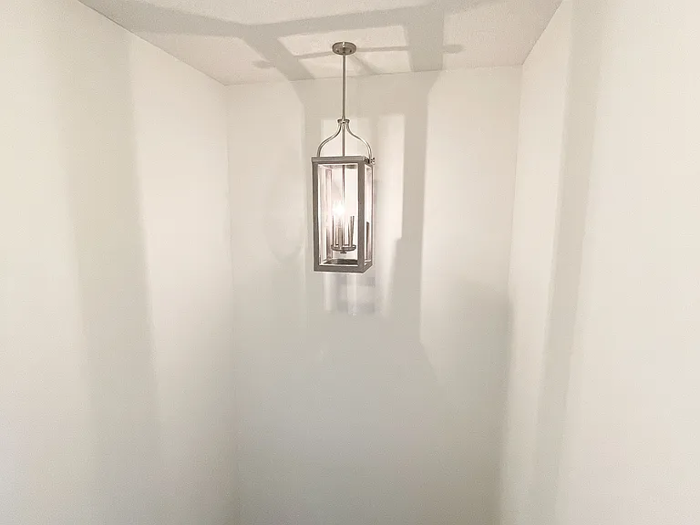 201 Yellow Hawthorn Cir — Photo 11