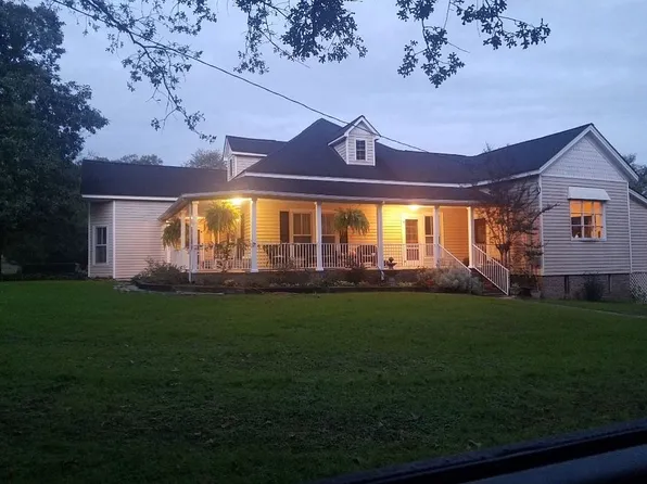 311 Hampton St, Gilbert, SC 29054