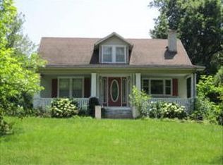 4710 NE Amazonia Rd, Saint Joseph, MO 64505