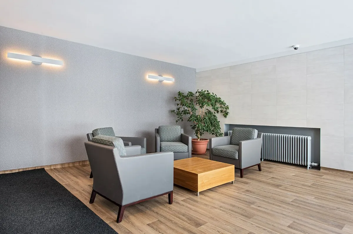 18 Skipton Court — Photo 4
