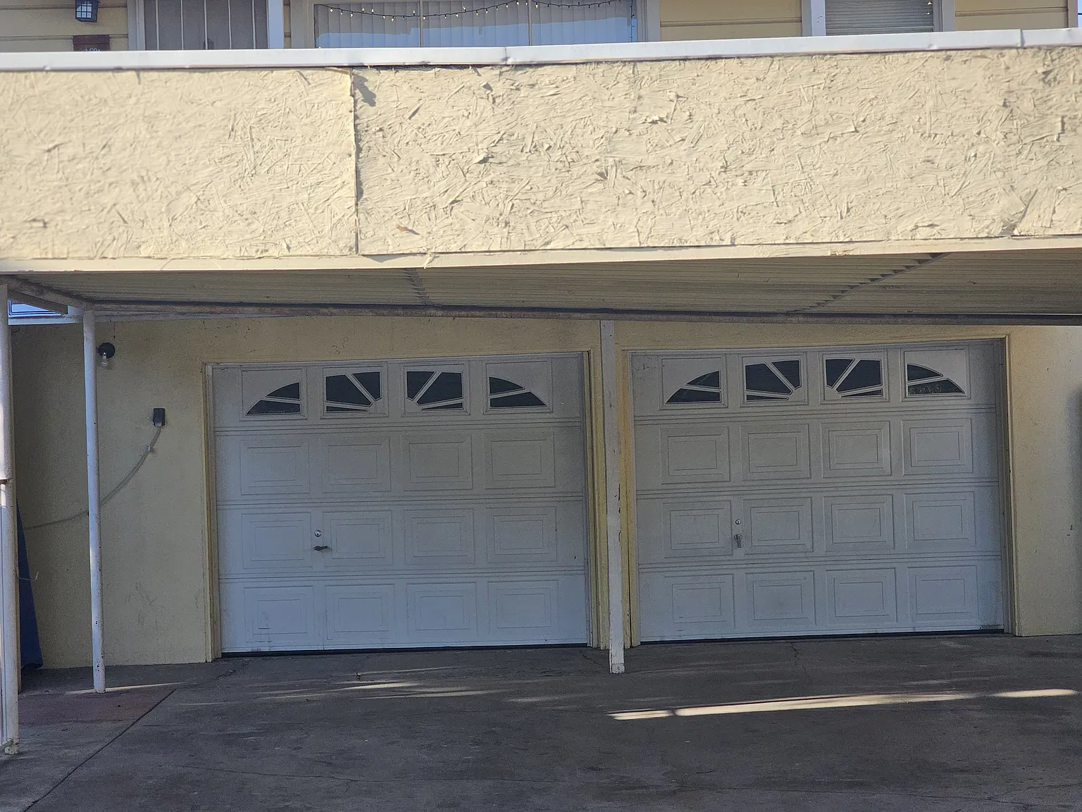 2900 Chester Ln — Photo 3