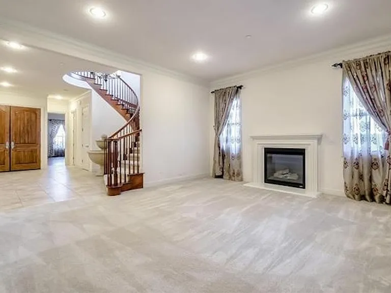 1111 Hawkshead Cir — Photo 9