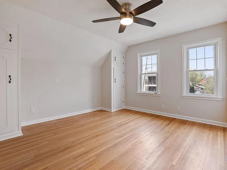 314 12th Ave NE — Photo 53