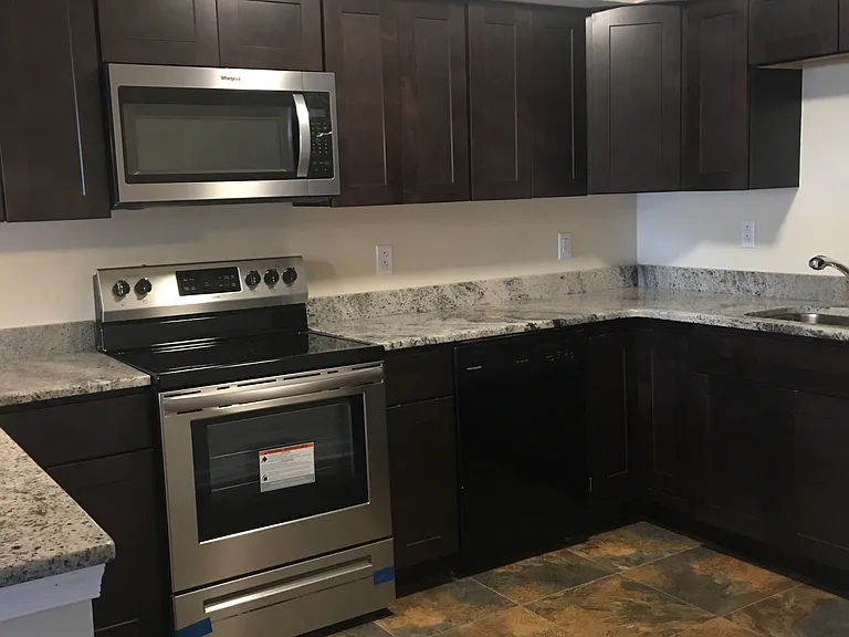 1 Pennsylvania Rd #4 — Photo 17