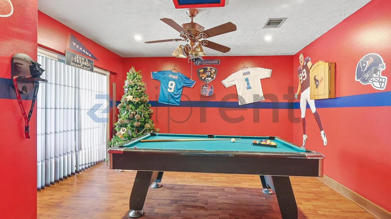 4 bed, 1.5 bath, 1475 sqft, $2,529 — Photo 4