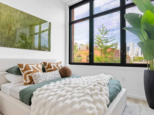 500 Degraw Street image 6 of 19