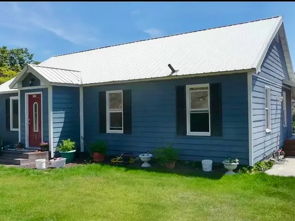 639 Ives St, Pateros, WA 98846
