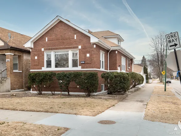 5657 W Pensacola Ave, Chicago, IL 60634