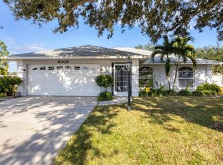 6509 68th St E, Bradenton, FL 34203