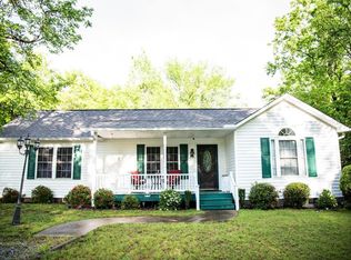 141 Moore St, Abbeville, SC 29620