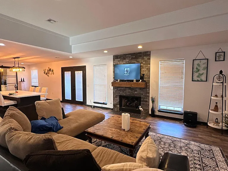 7 Stratton Ln — Photo 4