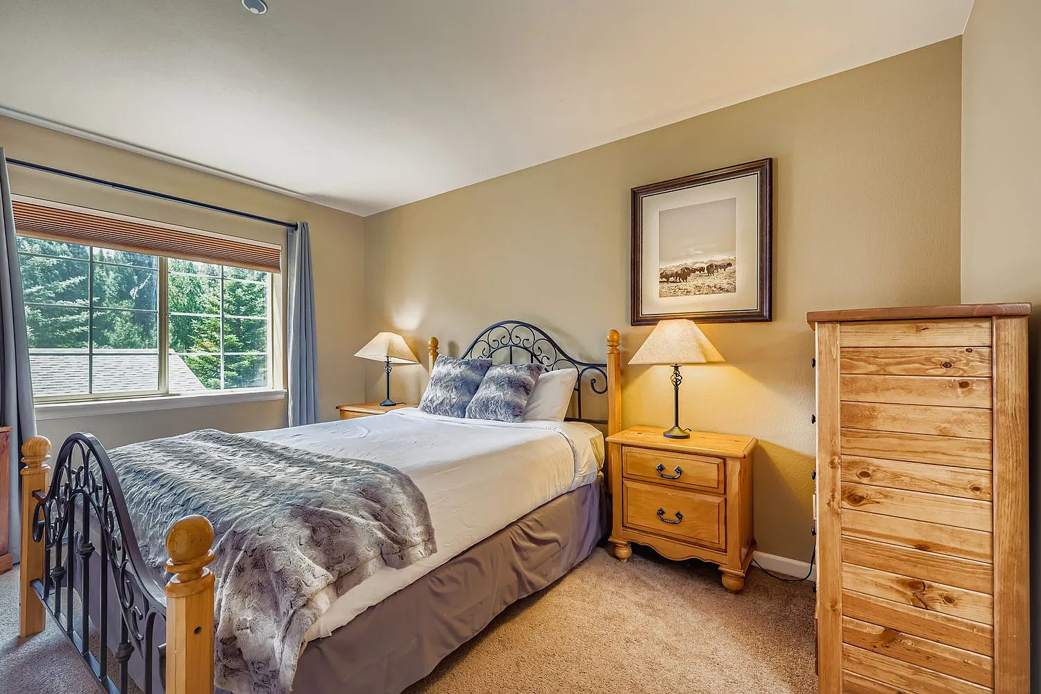 2 bed, 930 sqft, $3,000 — Photo 1