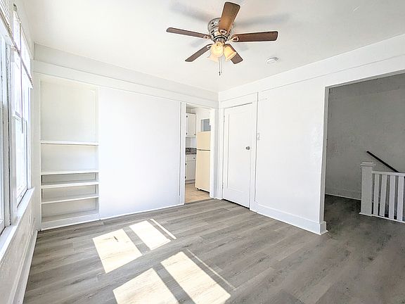 5th image of 419 N Virginia Ct #419