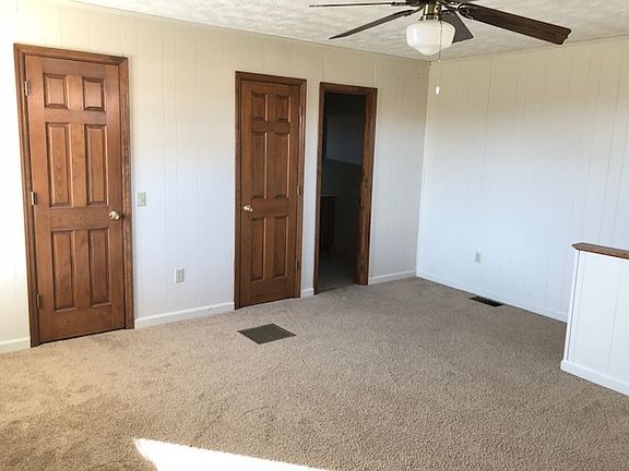 4th image of 121 Morrisfield Ln #14918476