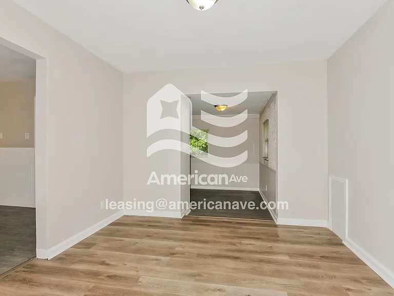 470349_006_wm_-_breakfast_nook_13252266.jpg