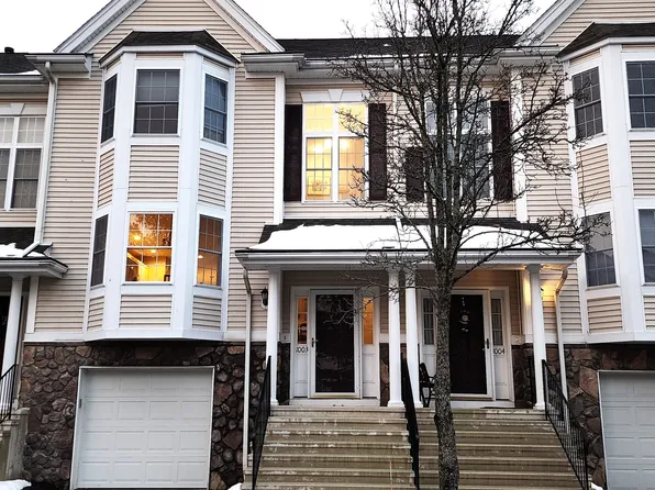 1003 Larson Drive #1003, Danbury, CT 06810