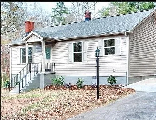 121 Robinson Rd Photo 1