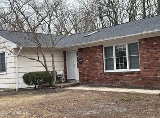 410 Brookside Ave, Oakhurst, NJ 07755