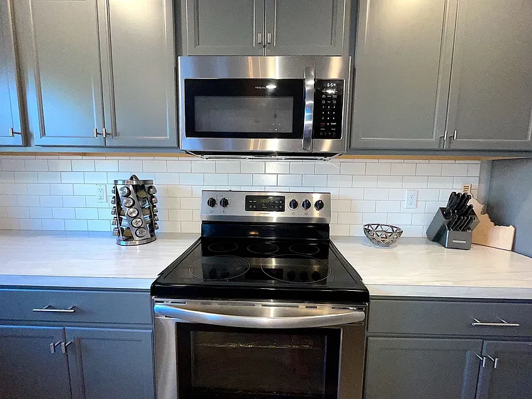 944 S Wavetrain Ave — Photo 8
