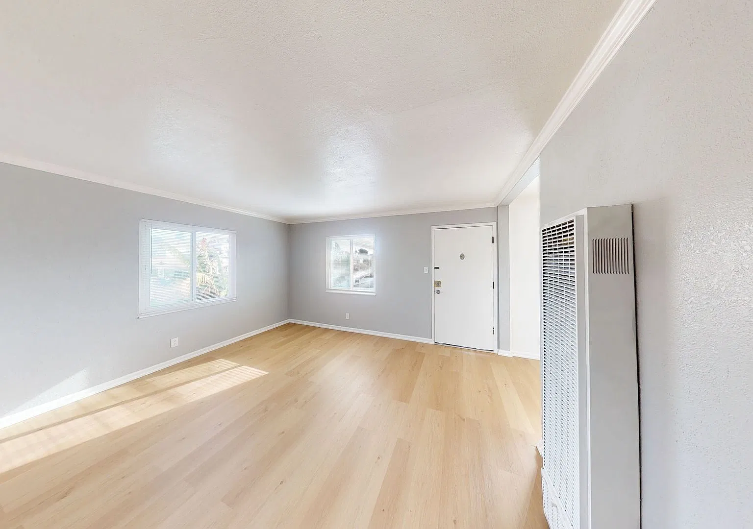 2290 High Street — Photo 2