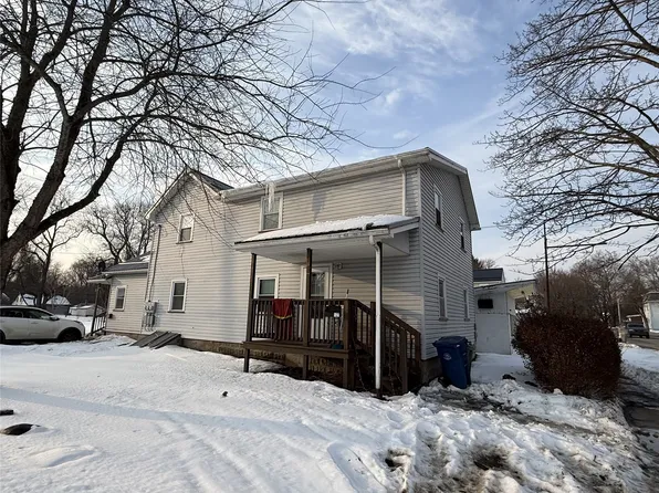 127 1271/2 Lincoln Ave, Meadville, PA 16335