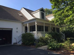 86 S Beechwood Rd, Niantic, CT 06357