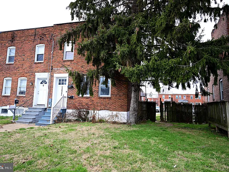 2952 Sollers Point Rd #B — Photo 4