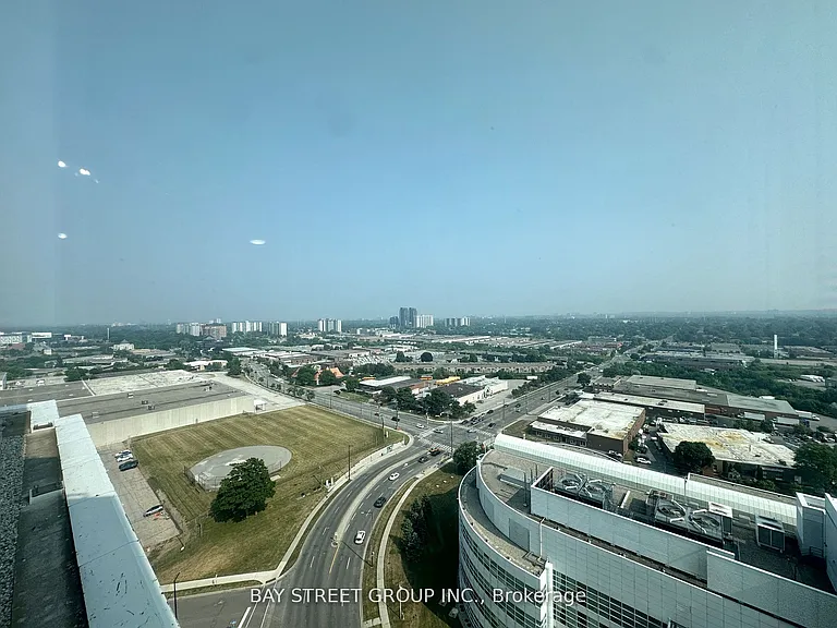 1 Lee Centre Dr #Penthouse 206 — Photo 14