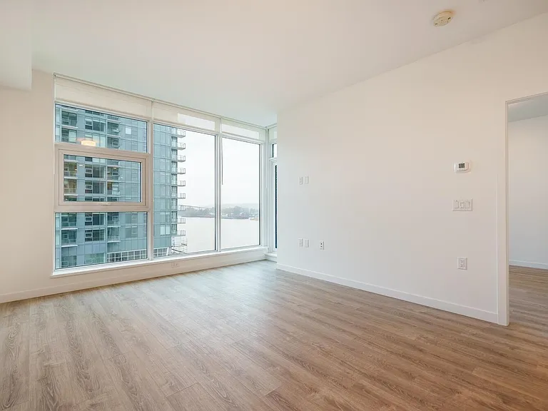 680 Quayside Dr #605 — Photo 10