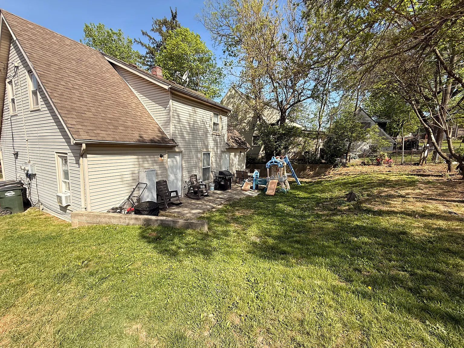 2 bed, 800 sqft, $1,000 — Photo 4