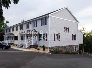 1137 Lincolnshire Dr, Rockingham, VA 22802