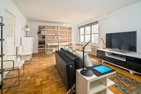 Sold by Stribling | media 2