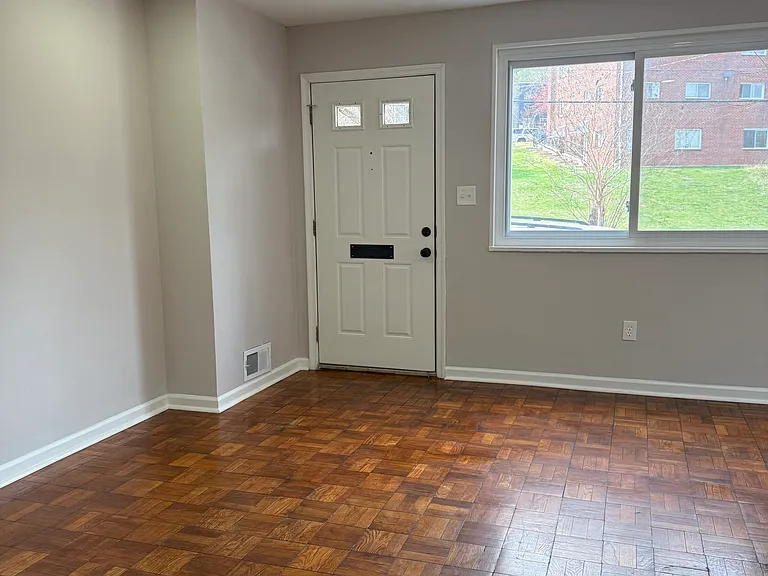 142 Joliet St SW #A — Photo 16