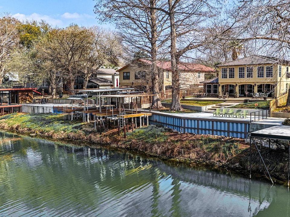 1st image of 232 Lake Ridge