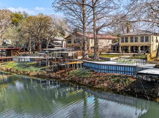 232 Lake Ridge Dr, Seguin, TX 78155