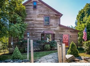 20 Grove St, Trumbull, CT 06611