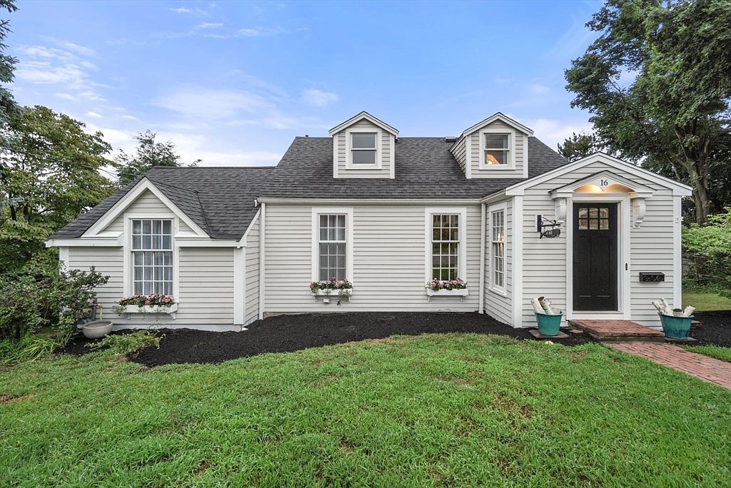 16 Hill St, Cohasset, MA 02025 | Zillow