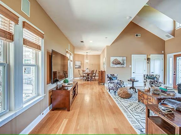 14th image of this home