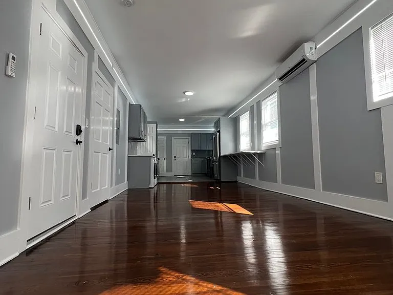 97 Sheffield Ave — Photo 54