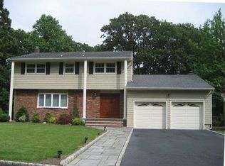 10 Oak Rdg, Springfield, NJ 07081