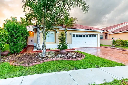 4148 SW 153rd Ter Photo 1