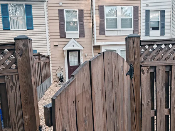 (undisclosed Address), Germantown, MD 20874