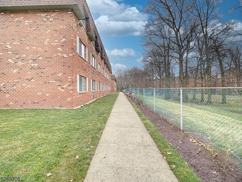 255 Tucker Ave Union NJ Zillow