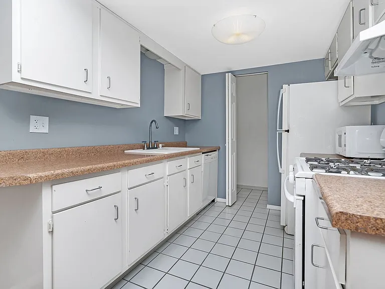 Quail Ridge Apartments — Photo 12