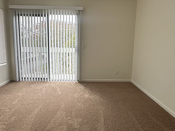 5th image of 201 S Ventura Rd #6-1