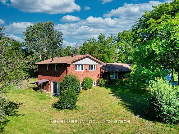 2nd image of 3904 County Road 124 Rd