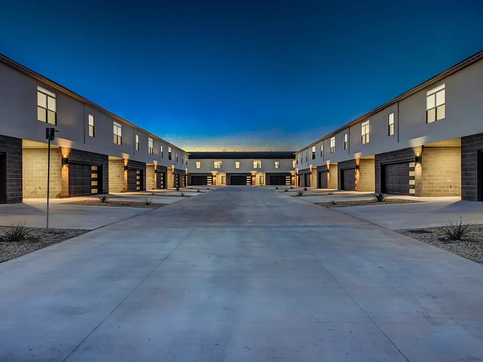 310 Homestead Ave #15