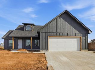 218 N Grand Ave, El Reno, OK 73036